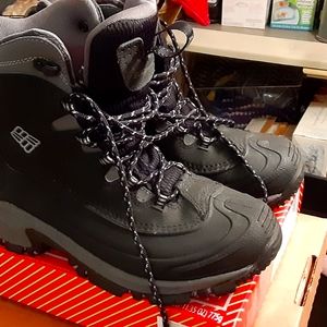 Columbia boots for woman size 7